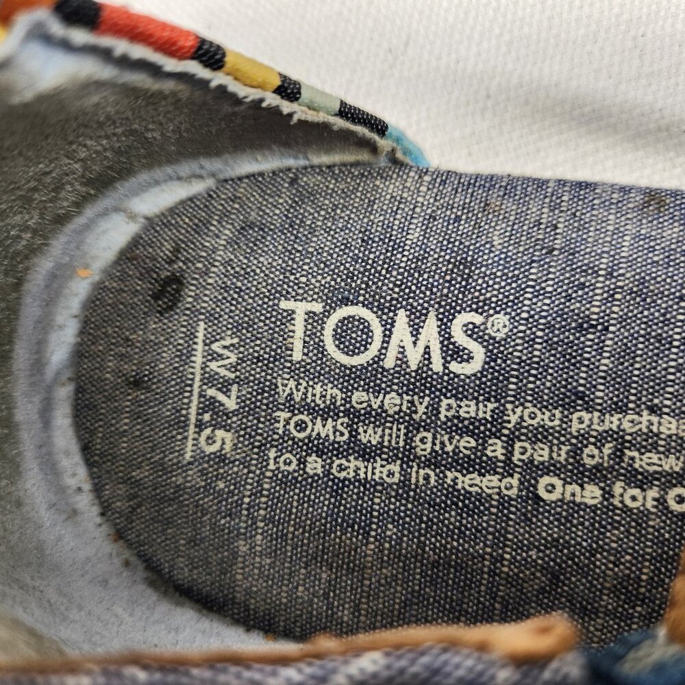 TOMS Womens 7.5 W Blue Ankle Strap Flat Sandals Chambray Buckle - Picture 3 of 6